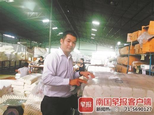 莫錦策 架起經(jīng)貿(mào)合作橋梁,傳遞中國文化聲音丨新機(jī)遇 新奮斗 新故事之走出去的廣西人⑤